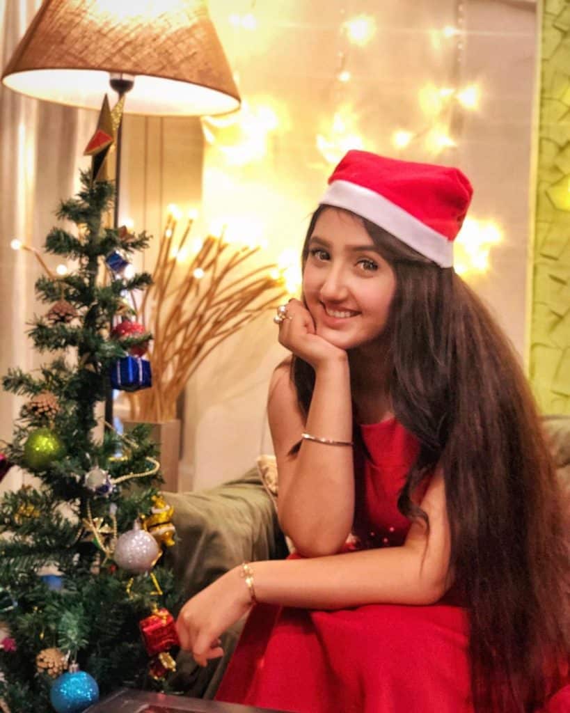 ashnoor kaur Rahmani, ashnoor kaur, ashnoor kaur Christmas 2020, ashnoor kaur christmas photo, ashnoor kaur new song, ashnoor kaur merry christmas, ashnoor kaur hot photos, ashnoor kaur hot images, ashnoor kaur instagram, ashnoor kaur biography, ashnoor kaur lifestyle, ashnoor kaur new pic, ashnoor kaur diwali, ashnoor kaur family, ashnoor kaur hd photos