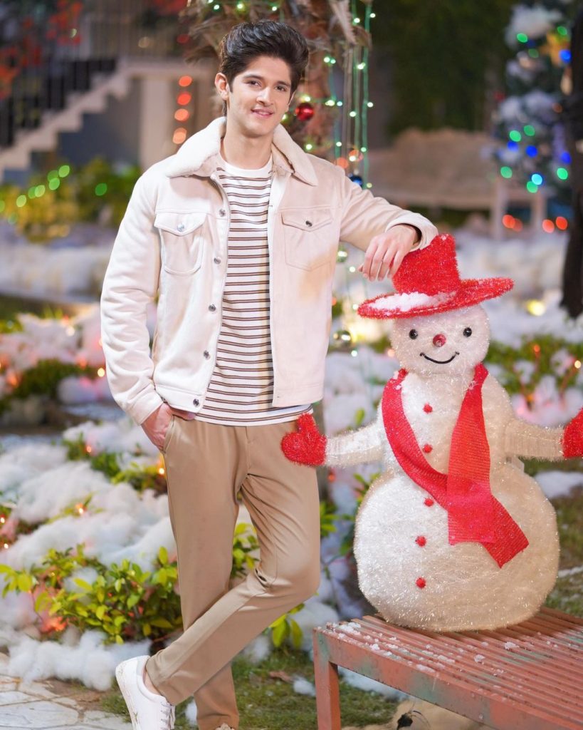 ROHAN MEHRA, ROHAN MEHRA, ROHAN MEHRA Christmas 2020, ROHAN MEHRA christmas photo, ROHAN MEHRA new song, ROHAN MEHRA merry christmas, ROHAN MEHRA instagram, ROHAN MEHRA biography, ROHAN MEHRA lifestyle, ROHAN MEHRA new pic, ROHAN MEHRA diwali, ROHAN MEHRA family, ROHAN MEHRA hd photos