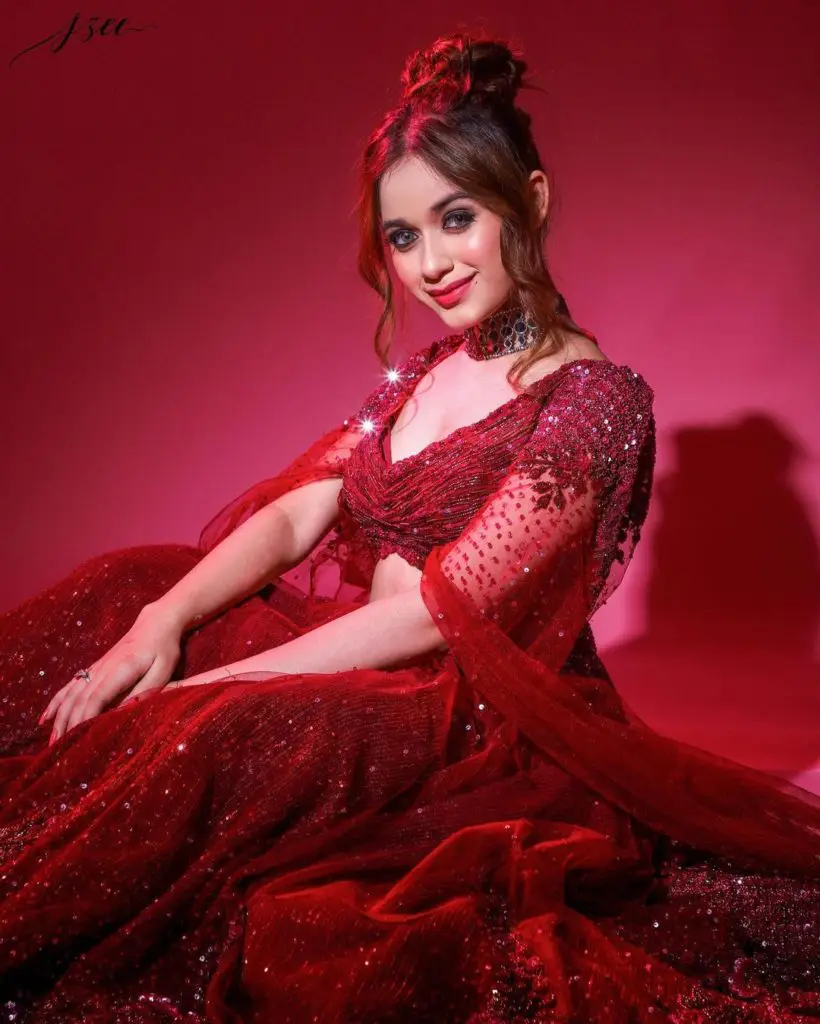 jannat zubair in red dress, jannat zubair hot images, jannat zubair sexy images, jannat zubair photos, jannat zubair, jannat photoshoot, janant zubair photoshoot