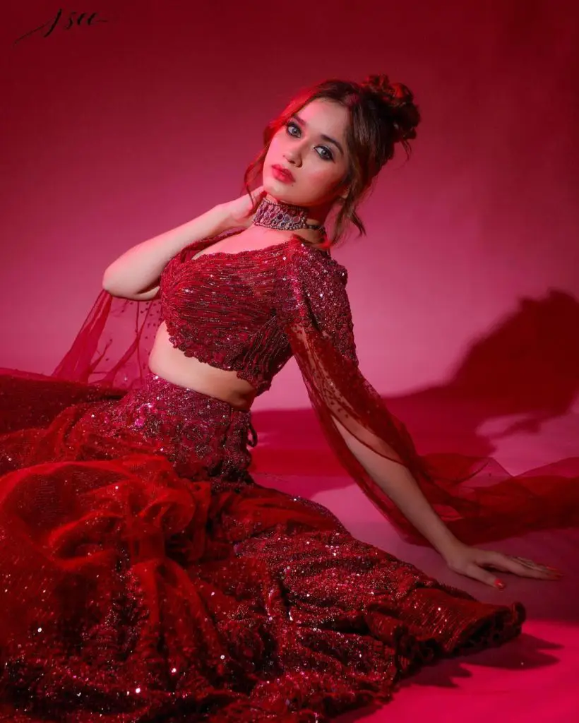 jannat zubair in red dress, jannat zubair hot images, jannat zubair sexy images, jannat zubair photos, jannat zubair, jannat photoshoot, janant zubair photoshoot