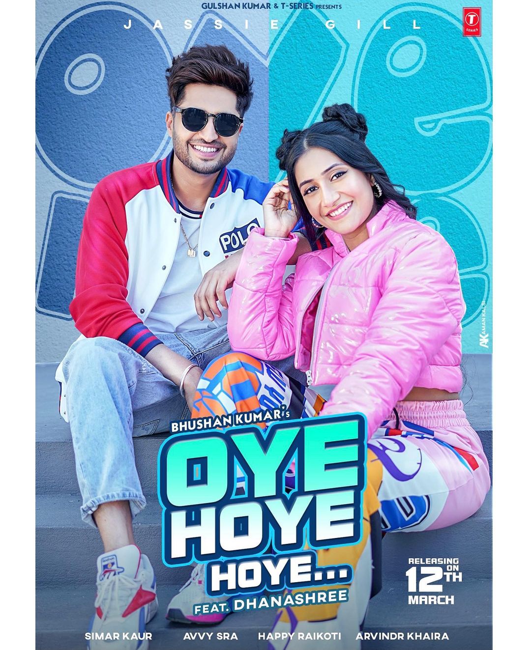 Oye Hoye Hoye Song Cast, Singer, Lyrics, Review and Release Date