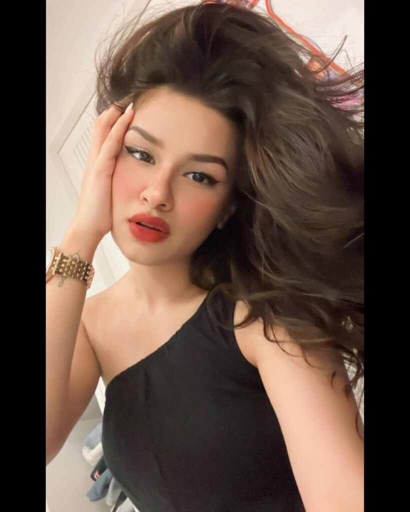 Oh So Hot! Avneet Kaur's Hottest Instagram Photos of December 2021 ...