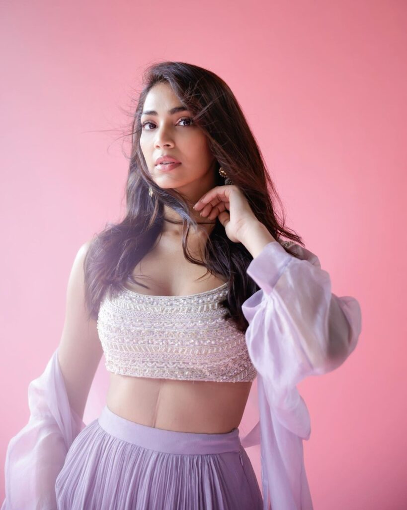 Yogita Bihani, a;pne song actress, alone actress, alone song, Yogita Bihani song