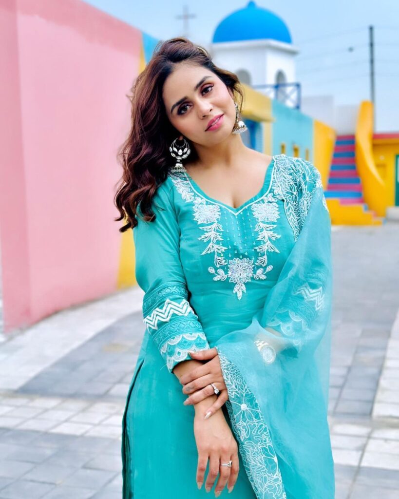 Geet Mehta, Fendi song actress,