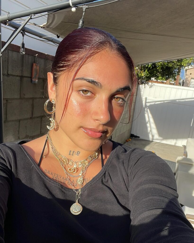 Saarah from London / Spanish, Bonita Song Model Name