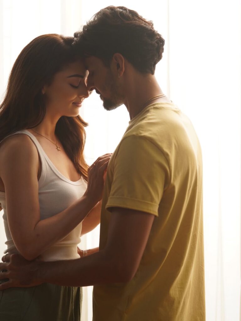 Darshan Raval & Sandipa Dharr