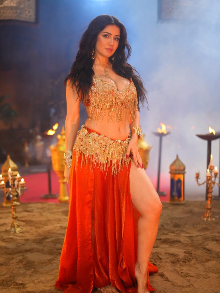 Divya Kumar - Marhaba Song Cast, Actress, and Lyrics | Ft. Amy Aela